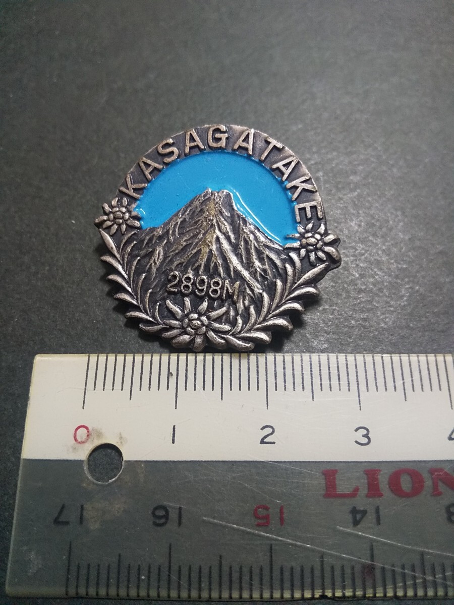 【終活品 ジャンク】日本百名山 笠ヶ岳 2898m 登山記念 ピンバッジ拍卖