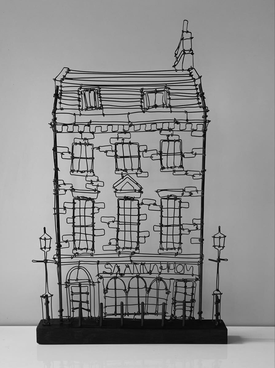 西洋の街  ワイヤーアート拍卖