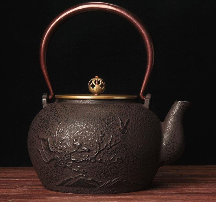 喜びに目を輝かす 鉄やかん 鉄びん 鉄分補給 鉄器 急須 ティーポット 茶壺 提梁壷 水壷 茶道具★1.4L拍卖