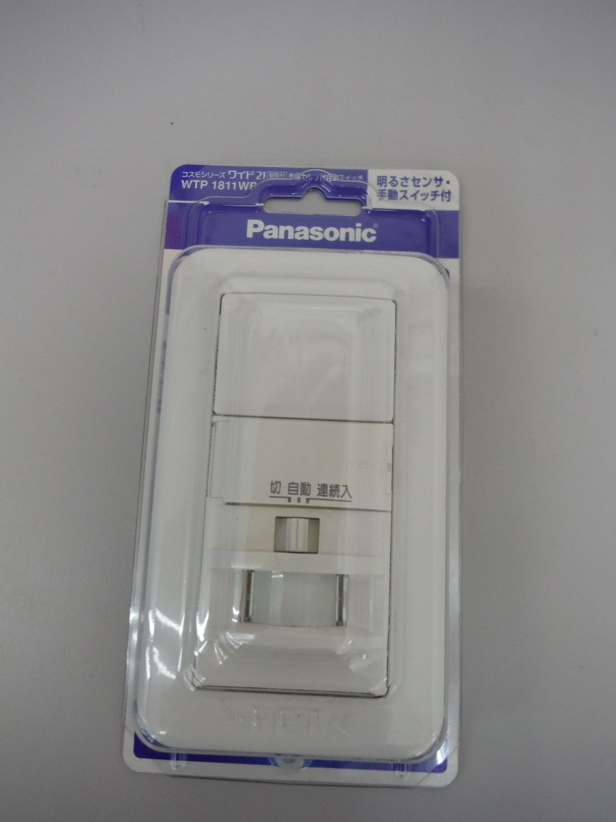 ○BEj Panasonic パナソニック 壁取付 熱線センサ付自動スイッチ WTP1811WP 未使用 引取歓迎拍卖