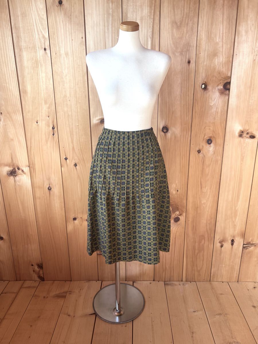 シビラ/Sybilla/スカート/プリーツスカート/カーキ/M/ポリエステル/裏地付き/日本製/美シルエット/美品良品拍卖