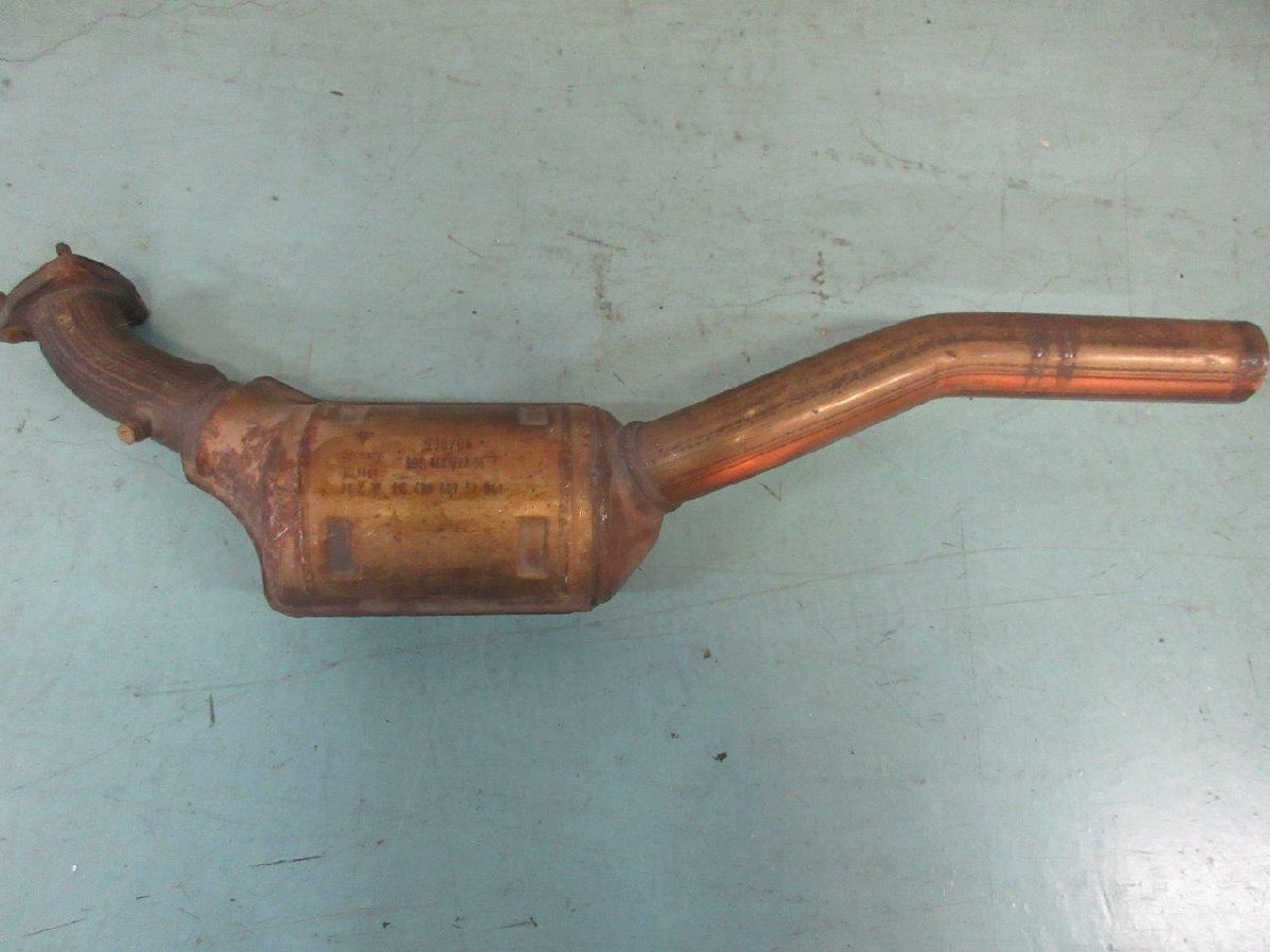 #752 ポルシェ996 純正触媒キャタライザー③(996.113.022.55) 拍卖