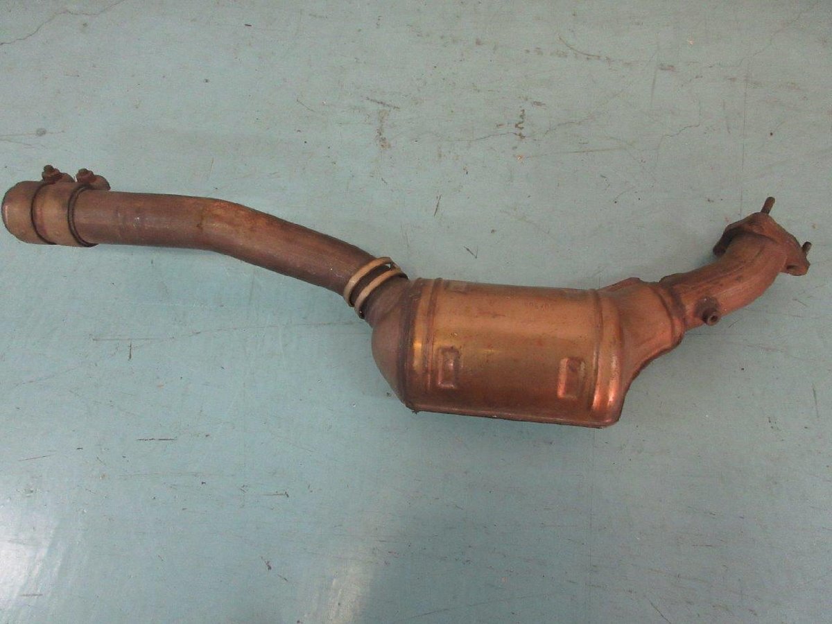 #758 ポルシェ996 純正触媒キャタライザー⑤(996.113.021.55) 拍卖