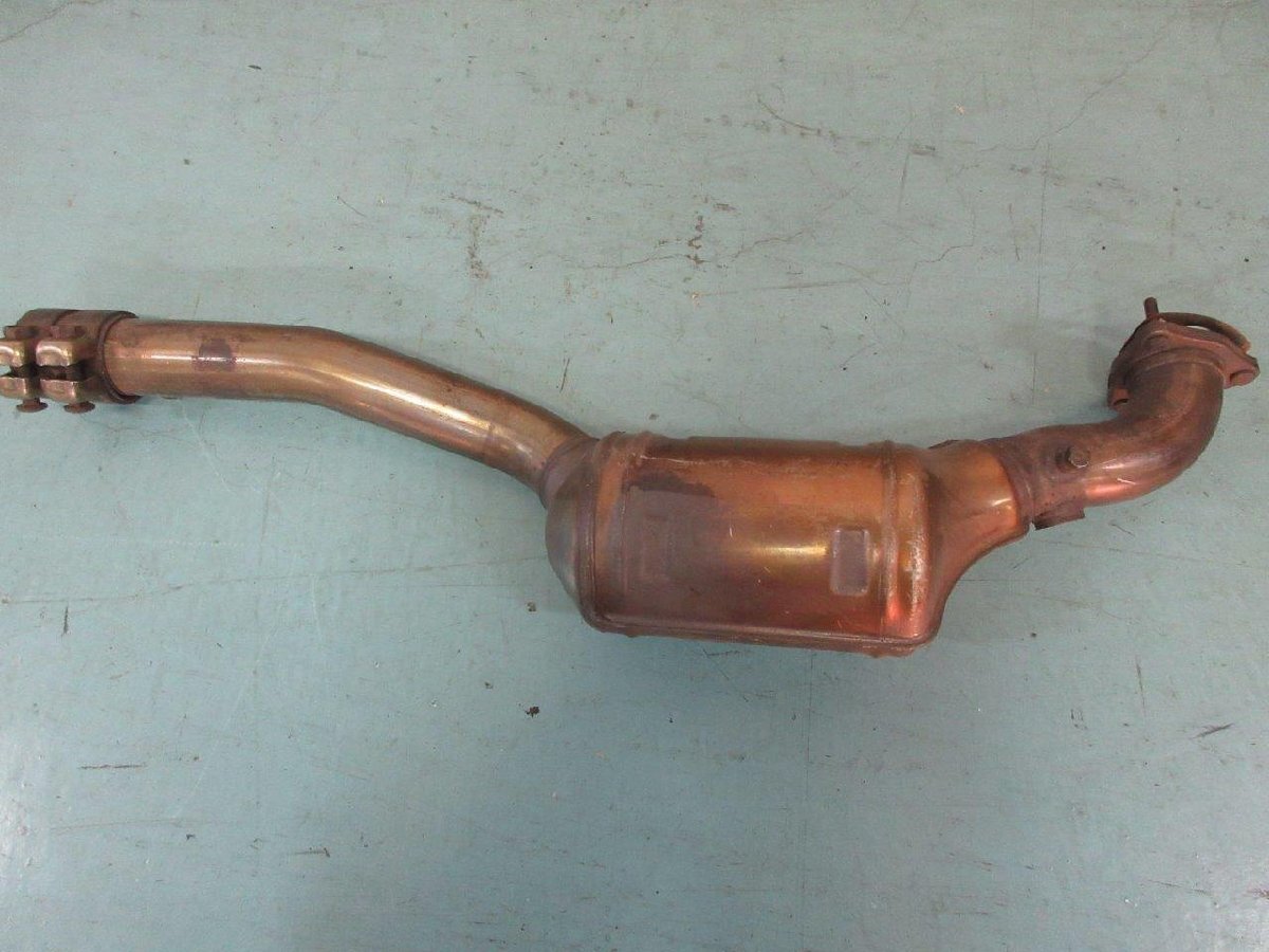 #760 ポルシェ996 純正触媒キャタライザー⑦(996.113.021.97) 拍卖