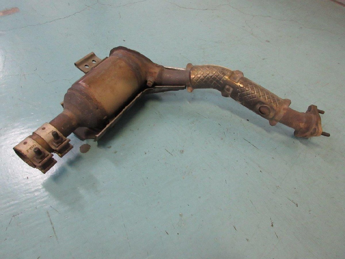 #832 ポルシェ986ボクスター 純正触媒キャタライザー③(996.113.022.06) 拍卖