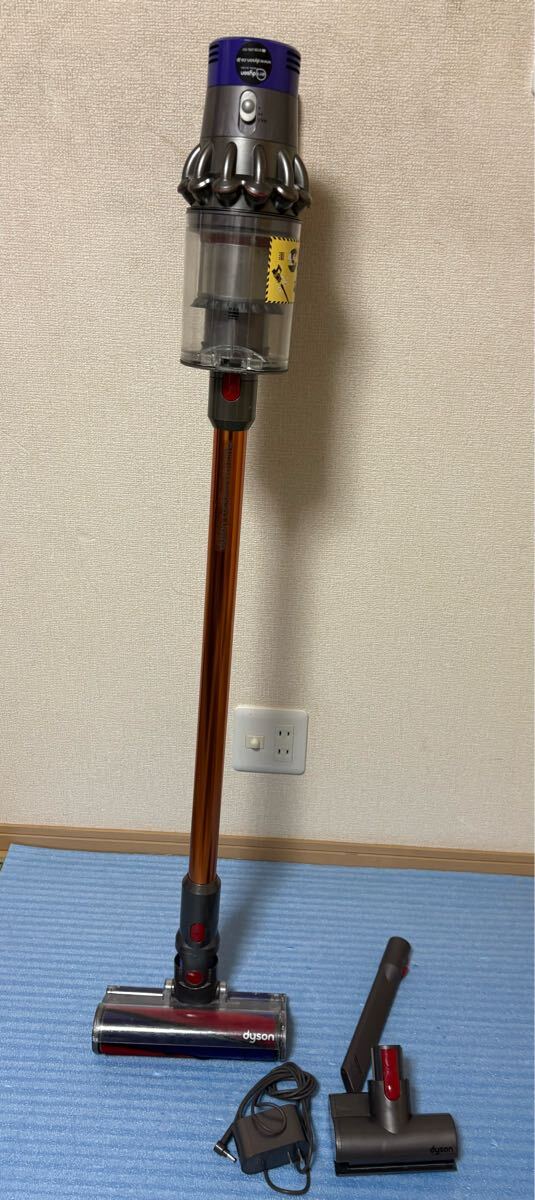 dyson Cyclone V10 Fluffy (SV12 FF LF) コードレスクリーナー バッテリー良好 実測40分以上~拍卖