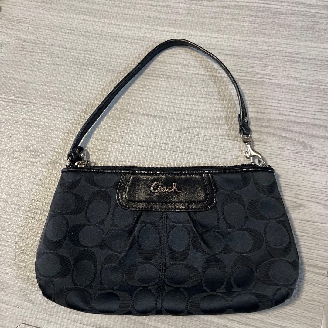 美品 COACH コーチ アクセサリーポーチ ハンドバッグ ワンショルダー 黒 ブラック シグネチャー ミニバック レザー キャンパス拍卖