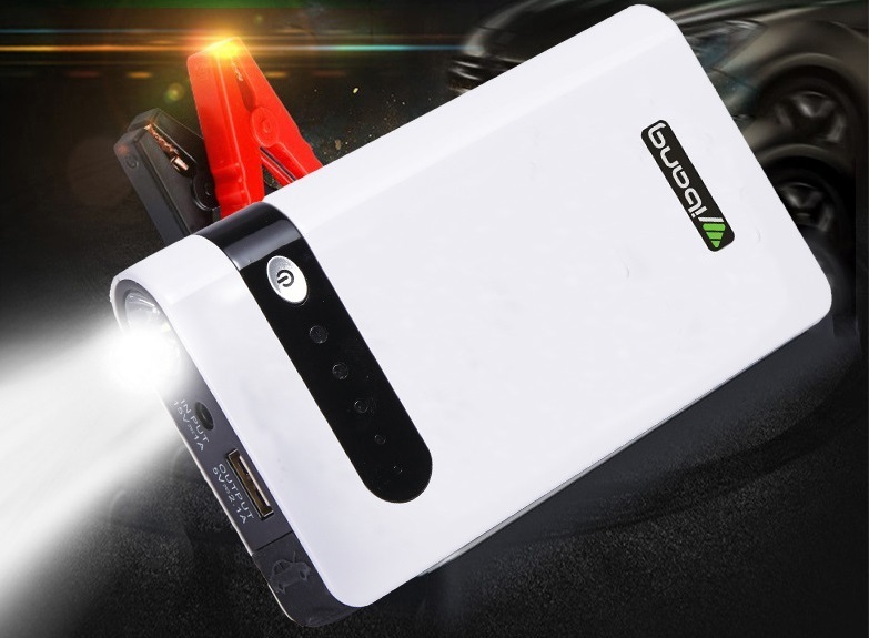 人気品新作12V12000mAhジャンプスターター大容量 エンジンスターター緊急起動器 車のバッテリー上がり対策 非常用電源ライト付き防災グッズ拍卖