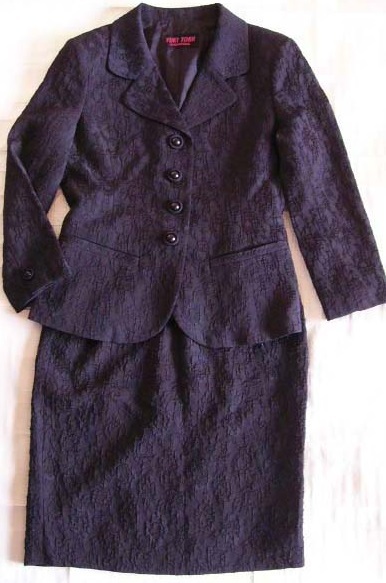 ユキトリイ◆長袖ジャケットとスカートのスーツ★9号★鳥居ユキ★YUKI TORII★紺拍卖