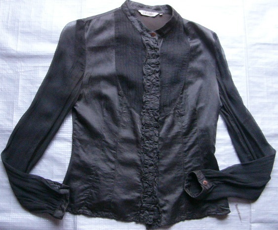 イ ブルース◆i Bluse★綿シルクの長袖ブラウス★40★9号くらい拍卖