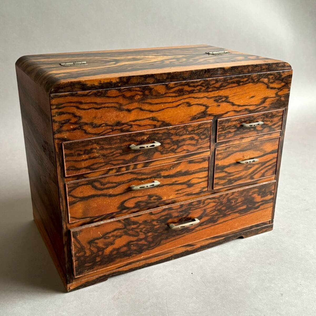 YM1303 黒柿 木製 針箱 裁縫箱 検)孔雀杢 道具箱 小抽斗 小引出 化粧道具入れ 小物入れ 小物収納 豆箪笥 小箪笥 ヴィンテージ 古手拍卖