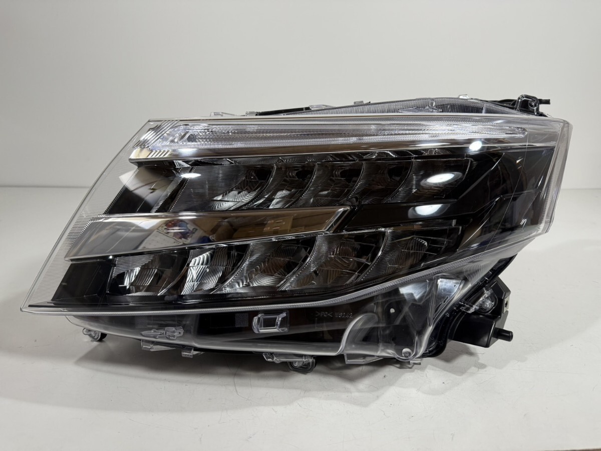 トヨタ純正 M900A/M910A ルーミーカスタム 後期 LED ヘッドライト 左側 STANLEY W6242/81150-B1650 刻印A5 棚番LH-1581拍卖