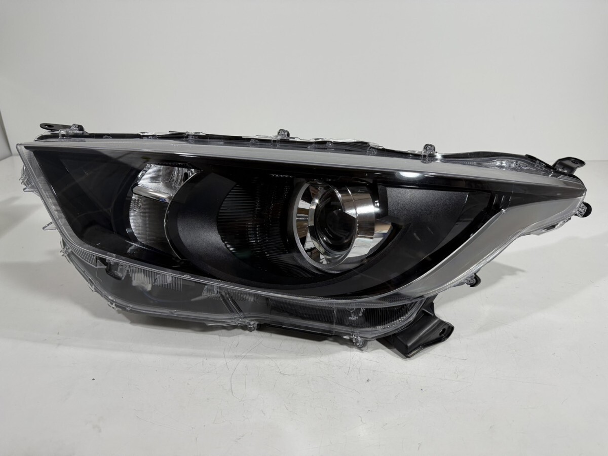 トヨタ純正 MXPA10/MXPH10/KSP210 ヤリス ハロゲン ヘッドライト 左側 KOITO K0-1/81170-K0010 刻印A5 棚番LH-1585拍卖