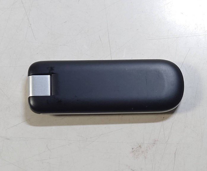 KN4070 【中古品】 NCXX USB LTEデータ通信端末 UX302NC LTE/3G/GSM 150Mbps Windows/Mac/Chrome OS対応拍卖