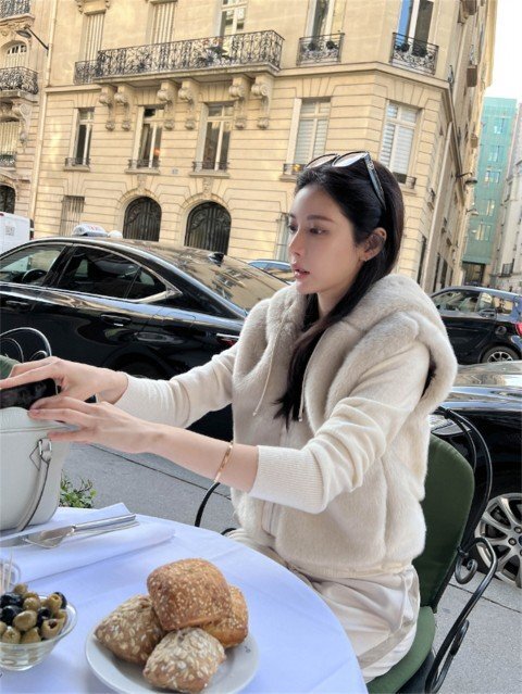 トップス ベスト アウター フード付き もこもこ 無地 ノースリーブ 袖なし フェイクファー拍卖