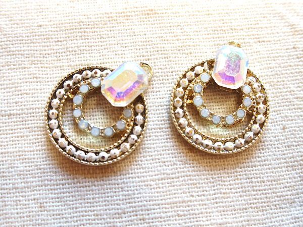 即決!! 1個 合金ペンダント ガラスとラインストーン付き ペンダント☆メタルパーツ ハンドメイド資材拍卖