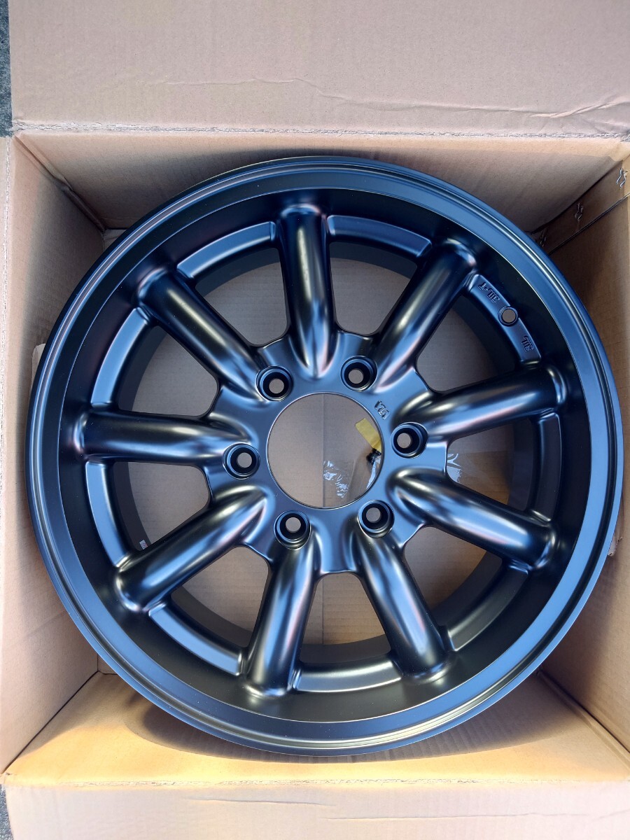 ファブレス ヴァローネ MC-9 ハイエース 17inc 4本拍卖