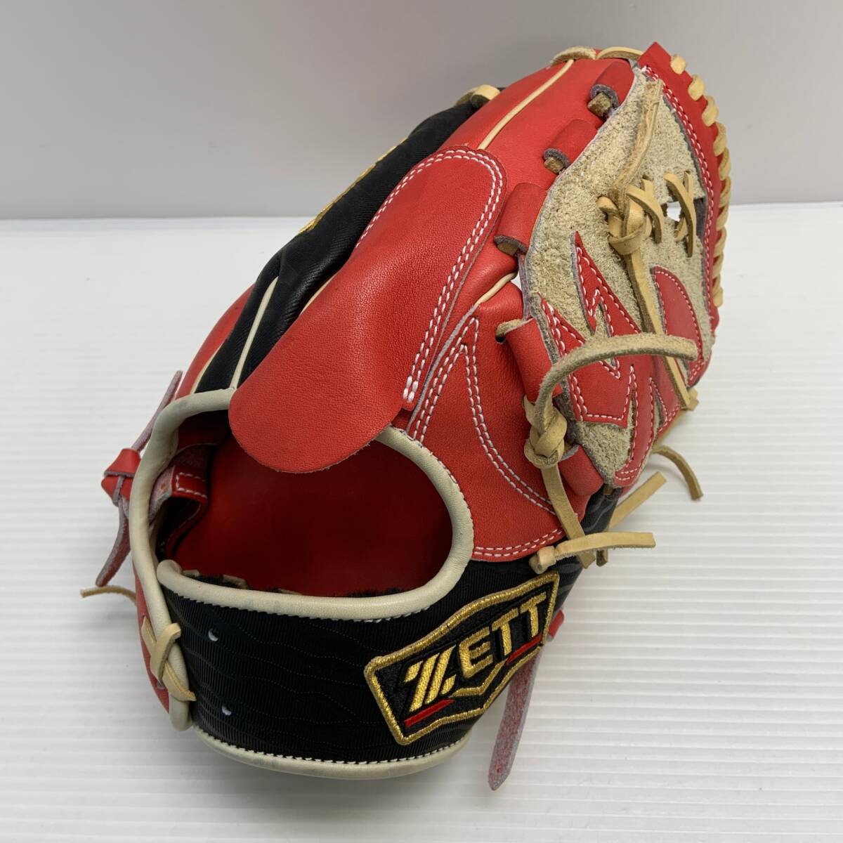 ゼット ZETT プロステイタス 軟式 大人 一般 投手用 グローブ ピッチャー グラブ 右投げ BRGB32401 中古品 野球 6691拍卖