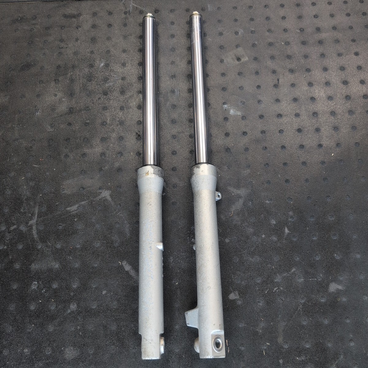 ホンダ エイプ50 / APE50 フロントフォーク サスペンション 純正品 漏れ無し ストローク部 サビ無し 中古拍卖