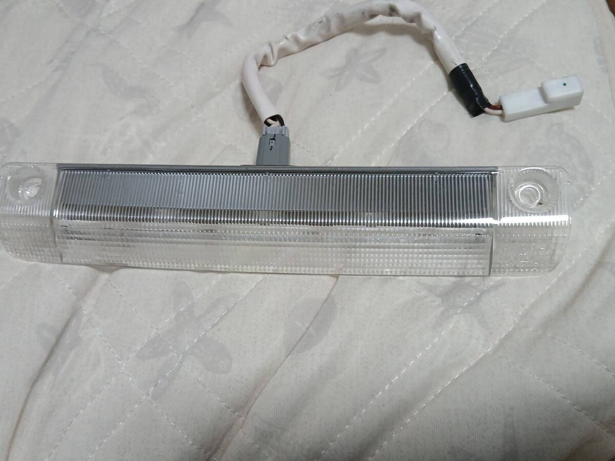 トヨタ純正 NHP10系 アクア用 ハイマウントストップランプ KOITO 47-35 中古拍卖