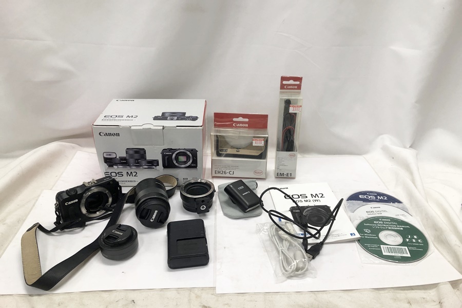 【送料無料】東京)◇Canon EOS M ダブルレンズキット EF-M 18-55mm f3.5-5.6 IS STM EF-M 22mm f2 STM ボディジャケット ネックストラップ拍卖