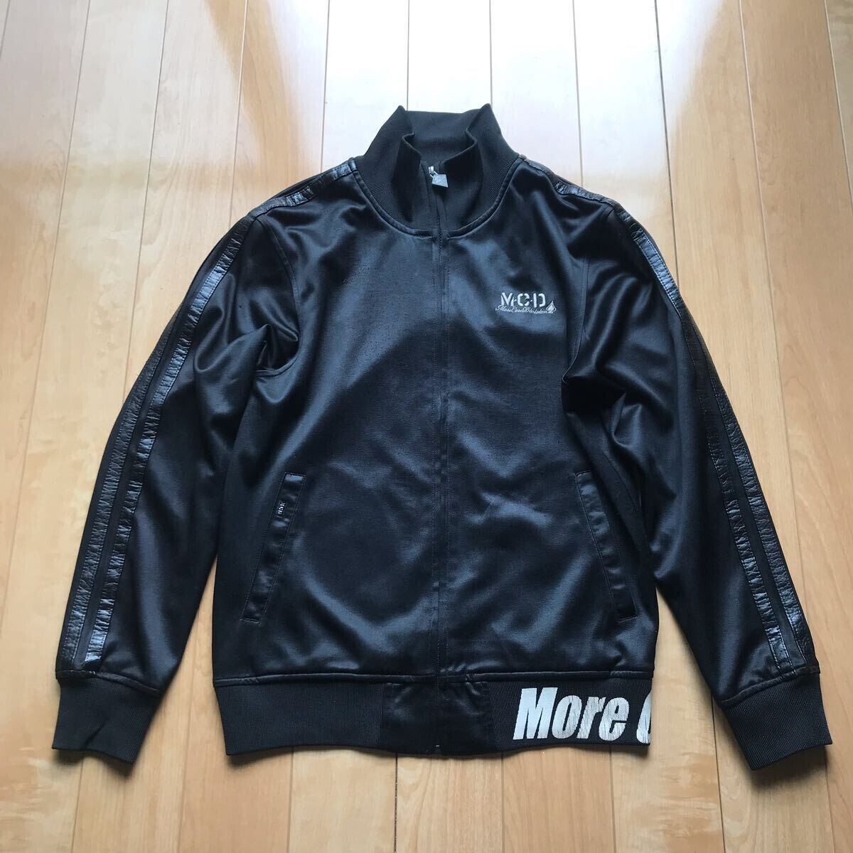 美品 エムシーディー ジップアップブルゾン 530-1-309 メンズ M ブラック ホワイト サーファー拍卖