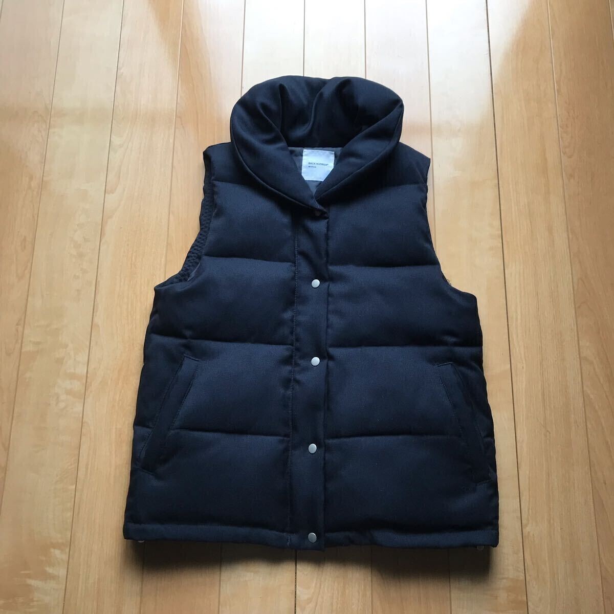 美品 バックナンバー 中綿ベスト 550-6-318 ネイビー M拍卖