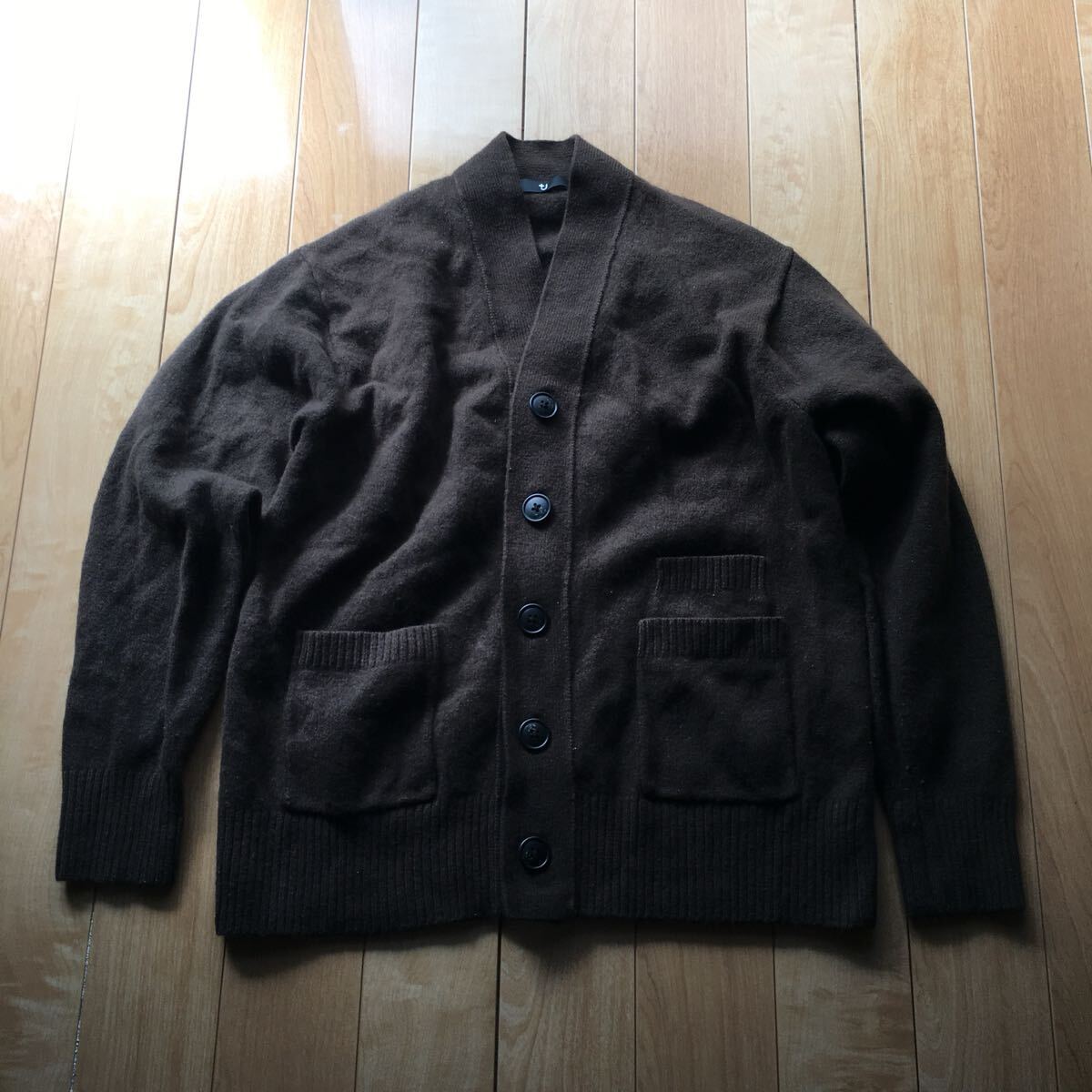 プラスジェイユニクロ プレミアムラムVネックカーディガン 196-1-34 メンズ L ブラウン拍卖