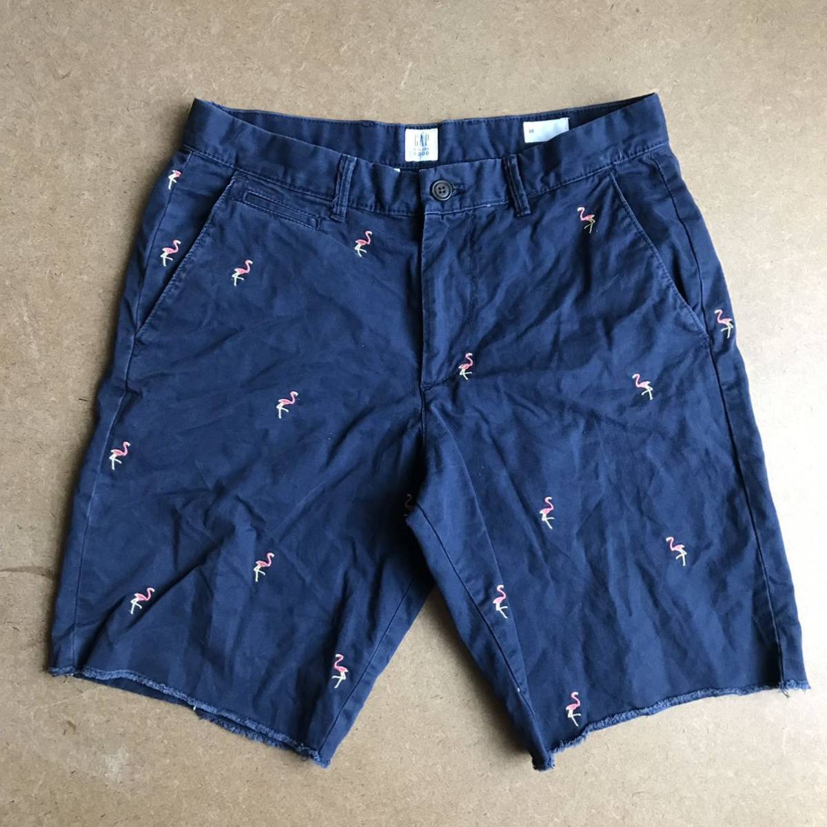 Gap フラミンゴ柄 紺色 ショートパンツ 短パン ギャップ拍卖