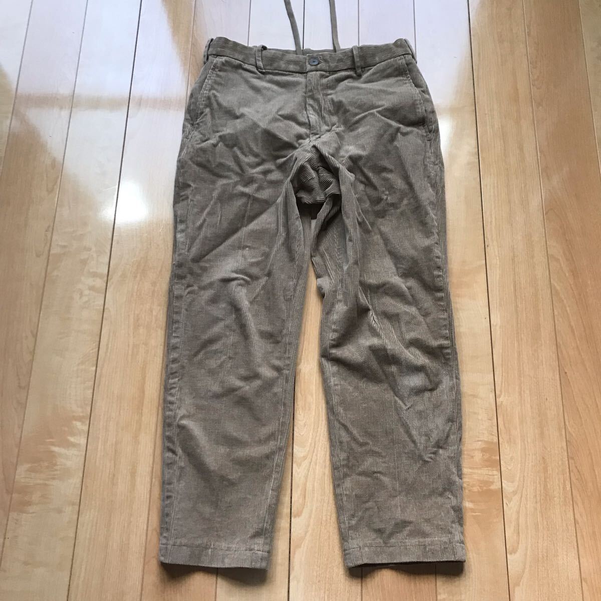 ユニクロ スマートアンクルパンツ 定価2990円+税 028-1-407 メンズ S ベージュ拍卖