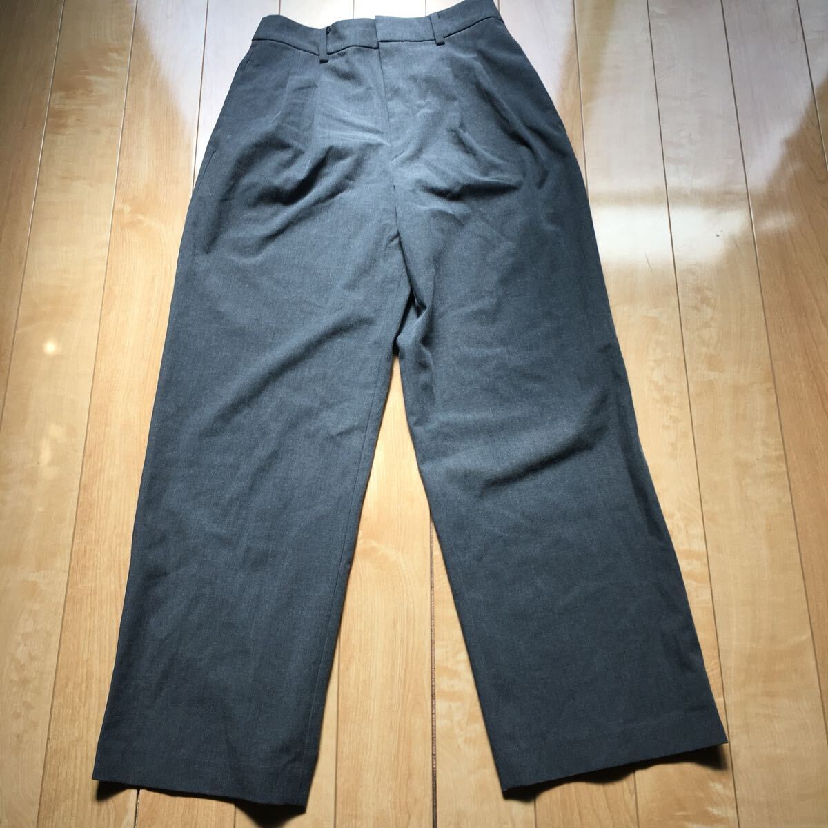 ユニクロ タックワイドパンツ 209-1-40 レディース M グレー拍卖