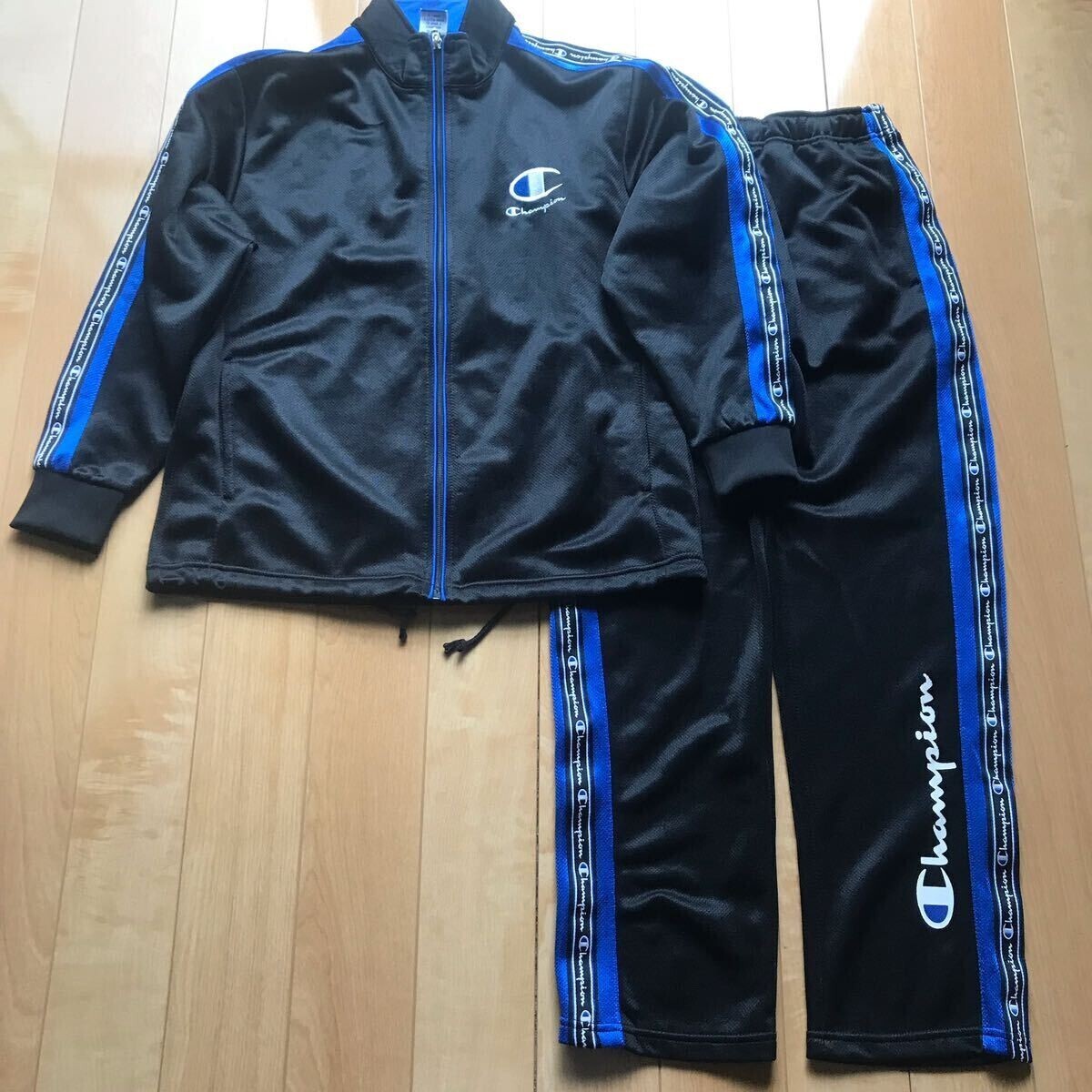 チャンピオン セットアップジャージ 552-6-305 ブラック ブルー 160cm拍卖
