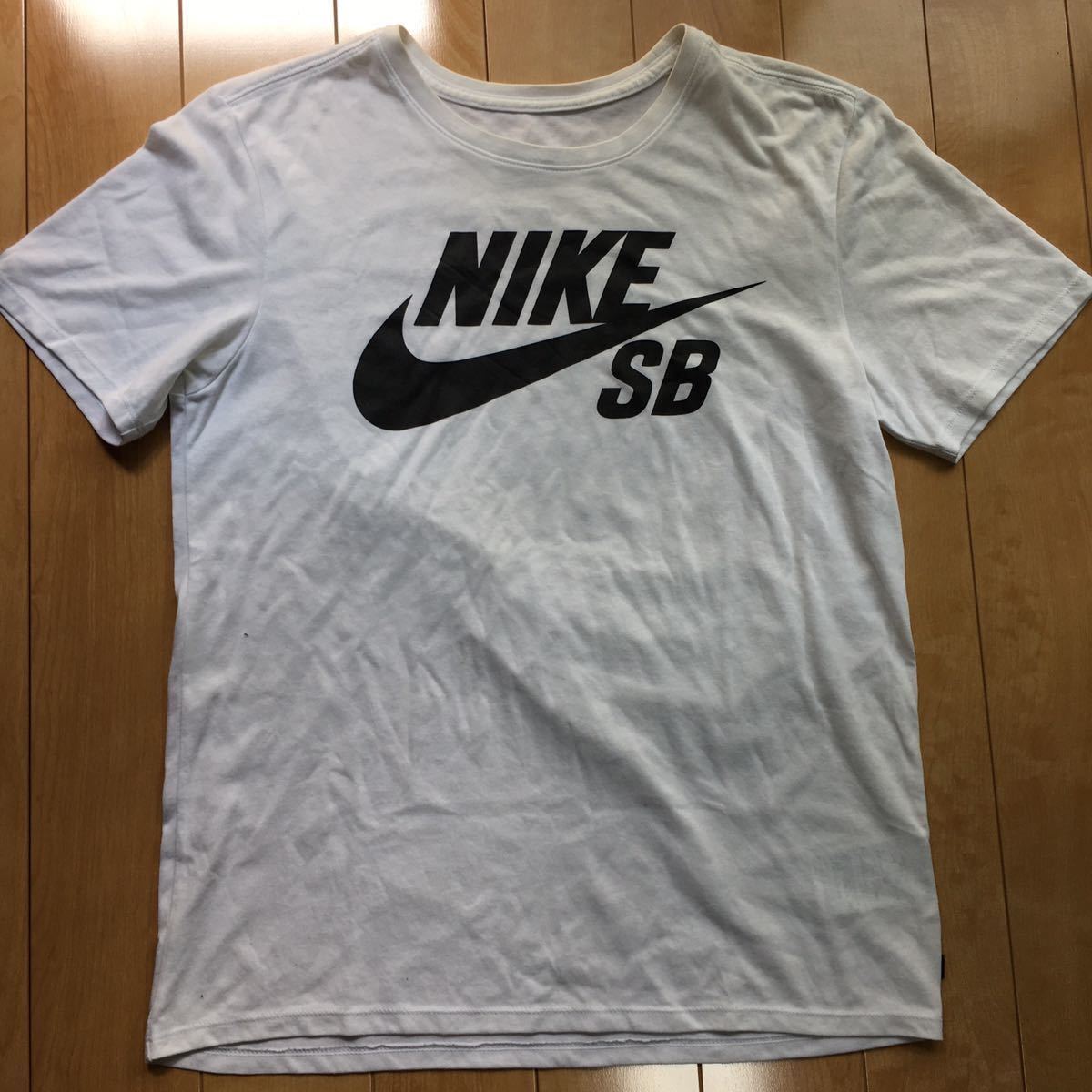 NIKE SB シンプルロゴ ブラック×ホワイト 半袖Tシャツ ナイキ拍卖
