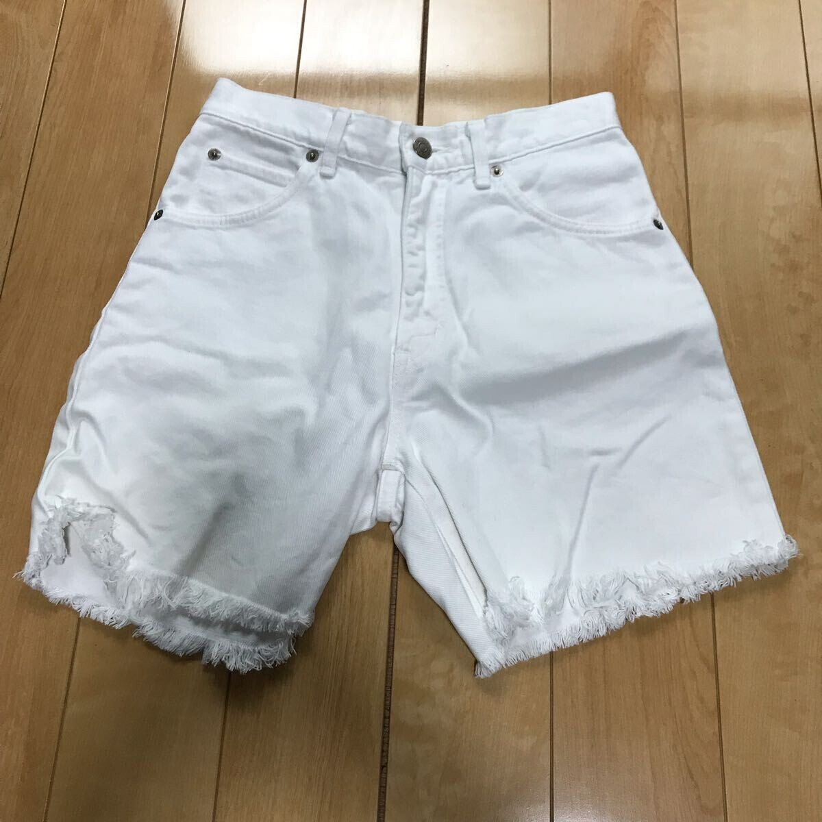エドウィン インターナショナルベーシック デニムショートパンツ 182-1-11 ホワイト拍卖