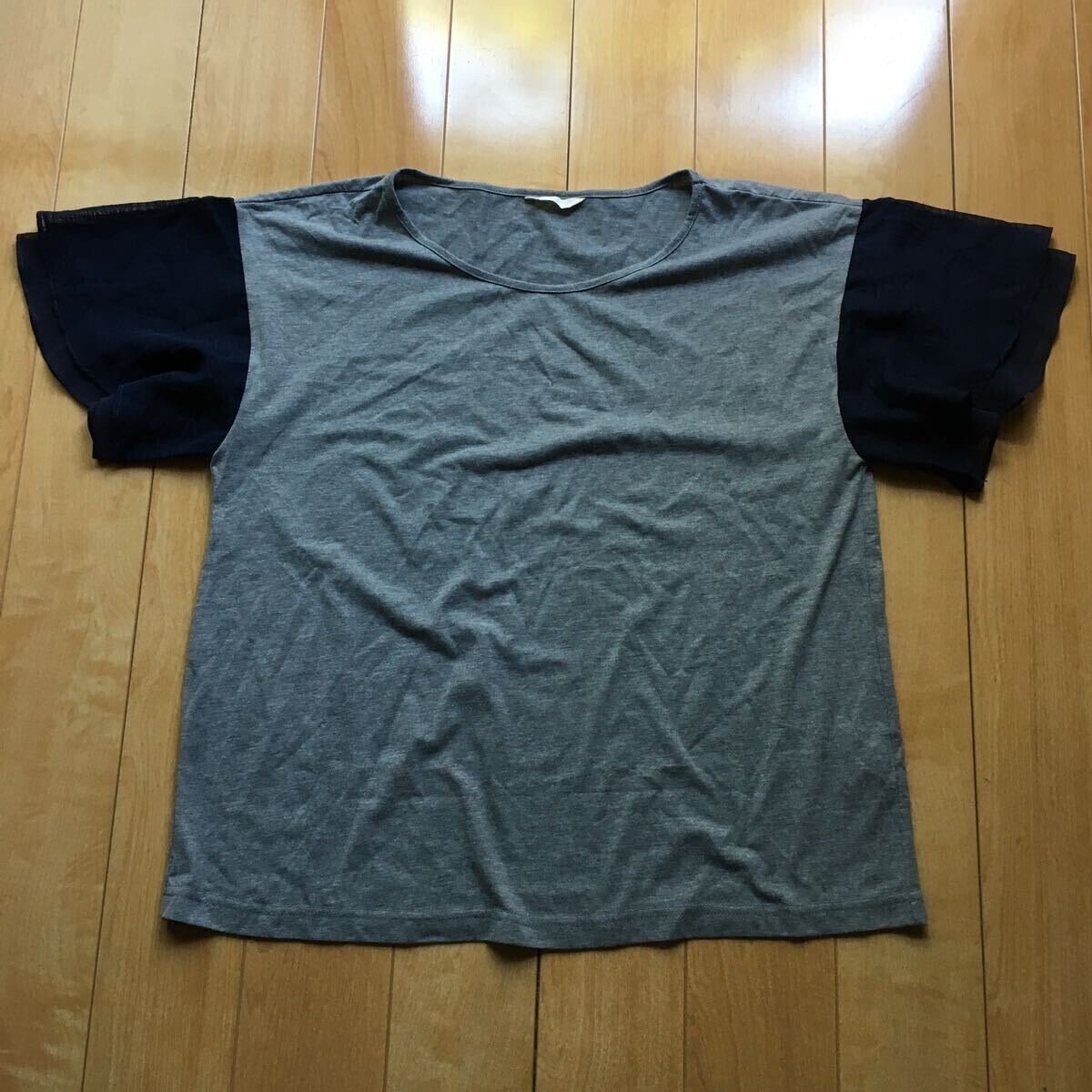 スタジオクリップ 袖フリルカットソー 588-1-318 レディース グレー ブラック拍卖