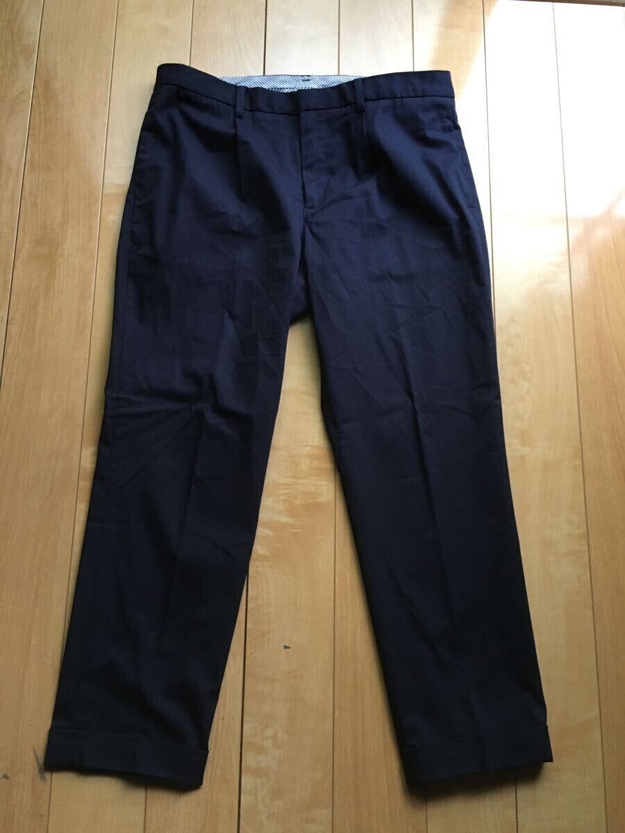ユニクロ タックストレートパンツ 061-1-312 レディース ウエスト70cm ネイビー拍卖