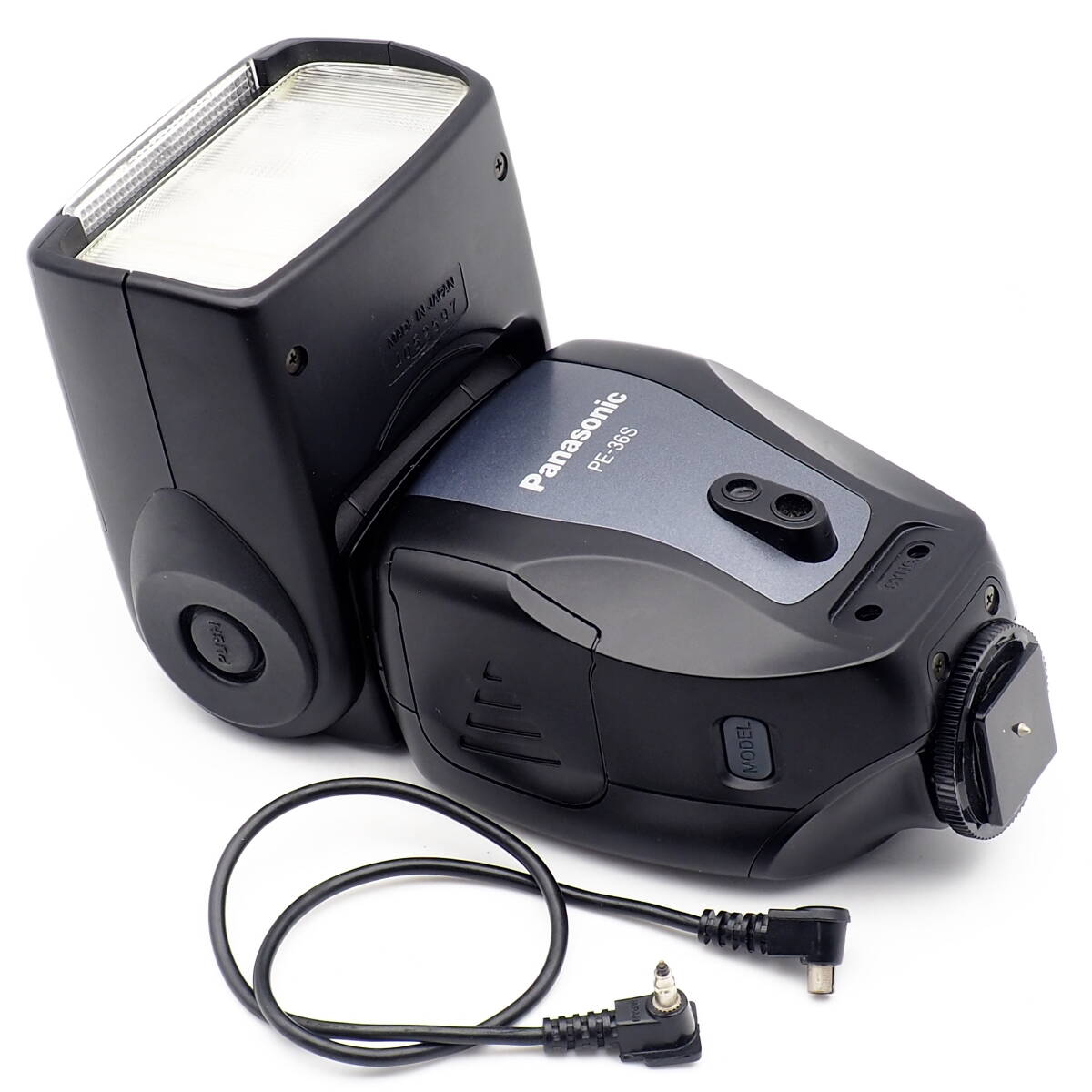 Panasonic PE-36S クリップオン プロ用ストロボ 最もメジャーな汎用フラッシュ 作動テスト確認済 激安 シンクロコード付 光を操れ!拍卖