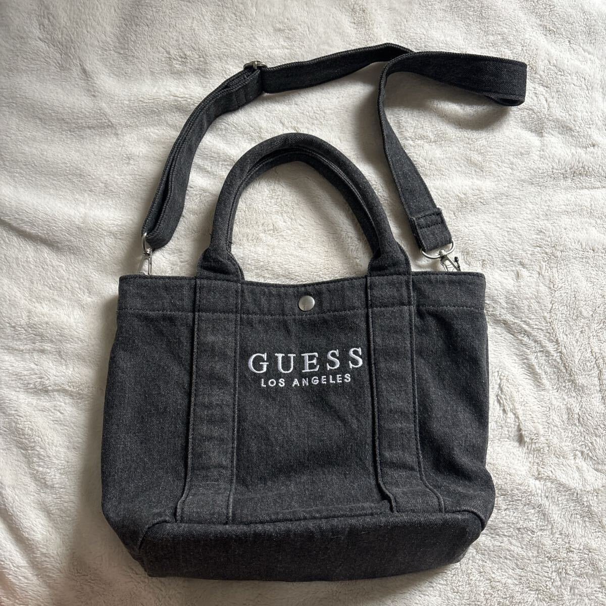 GUESS ゲス トート・ショルダーバッグ ダークグレー拍卖