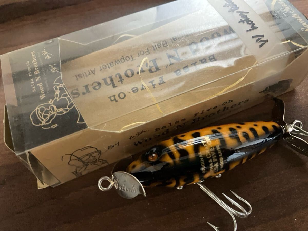 バルサ50 ウッドゥンブラザーズ ホッツィートッツィー 未使用品 検索 balsa50 ザウルス saurus ウッド wood ホッツイートッツィー イエロー拍卖