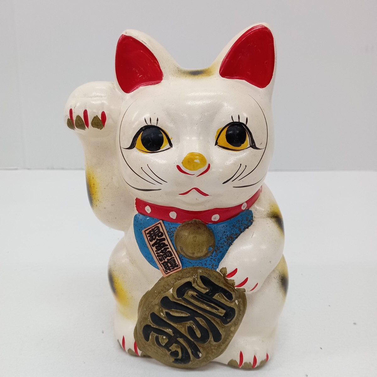 T15 招き猫 まねきねこ 貯金箱 縁起物 陶器 置物 金運 財運 昭和レトロ インテリア 高さ約19cm 現状品拍卖