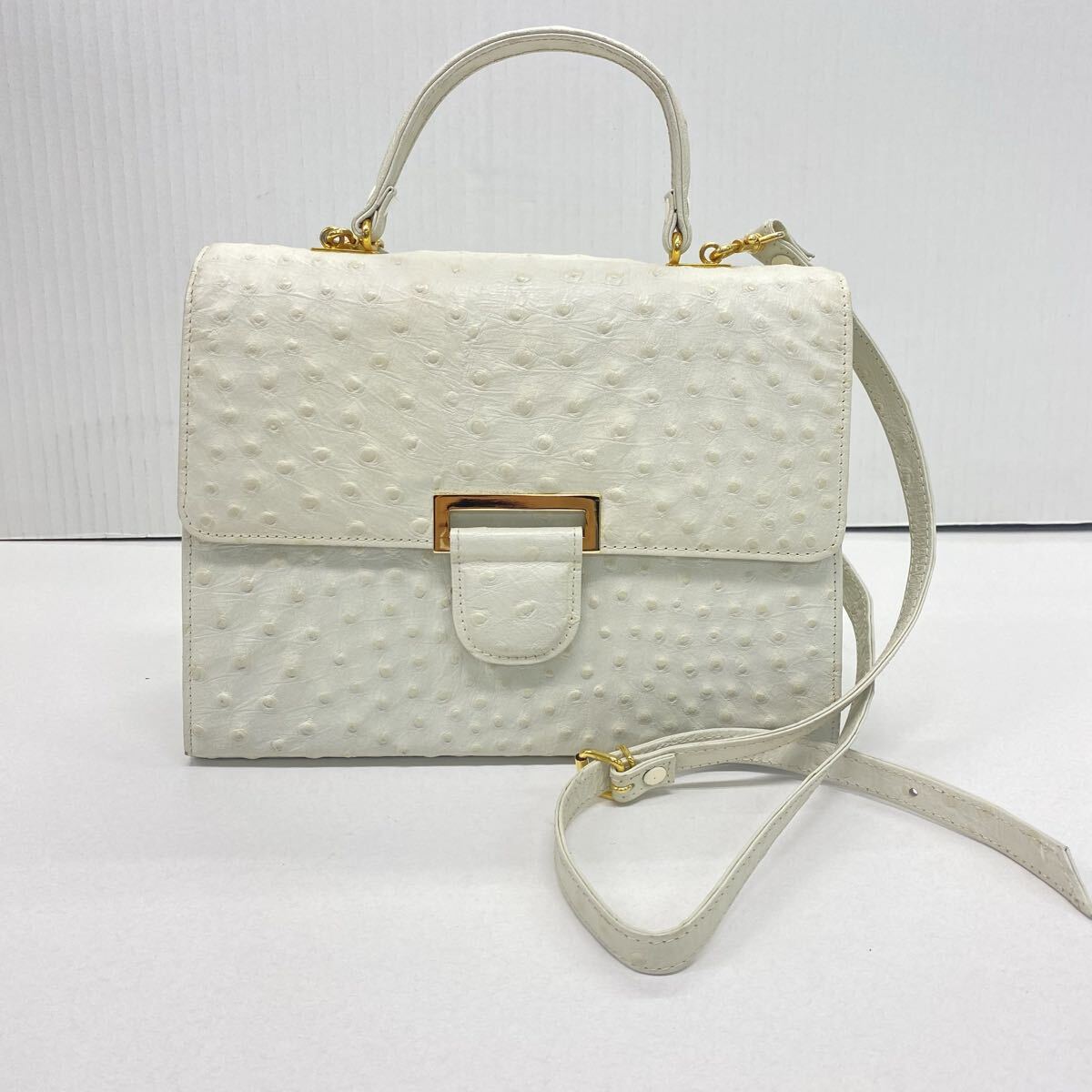 839 オーストリッチ ハンドバッグ ショルダーバッグ ホワイト 2way ゴールド金具 トップハンドル 鞄 バッグ 拍卖