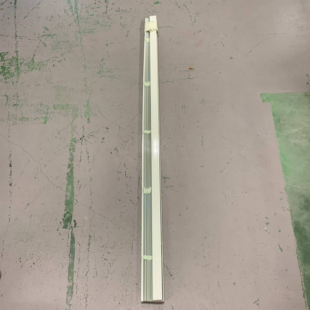 ∞ ブラインド ライトグリーン 幅約1880mm 高さ約2000mm 41015M04 ジ拍卖