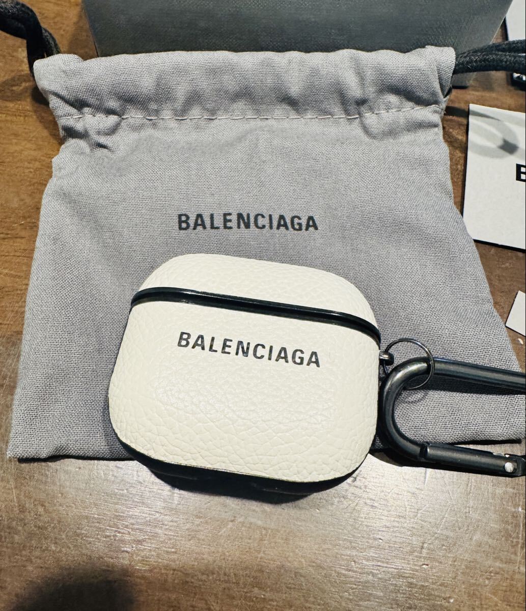 BALENCIAGA 新品 未使用 バレンシアガ AirPods イヤホンケース 第3世代 ホワイト拍卖