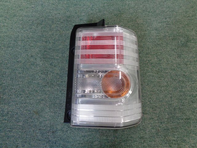 2kurudepa H20年 ムーヴ コンテ DBA-L575S 右 テール ランプ ライト 81550-B2310 ノーマルバルブ TOKAI 20509 8983拍卖