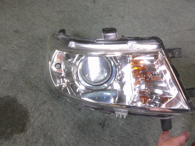2kurudepa H22年 ワゴンR DBA-MH23S 右 ヘッド ランプ ライト 35120-70K60 HID KOITO 100-59191 9219拍卖