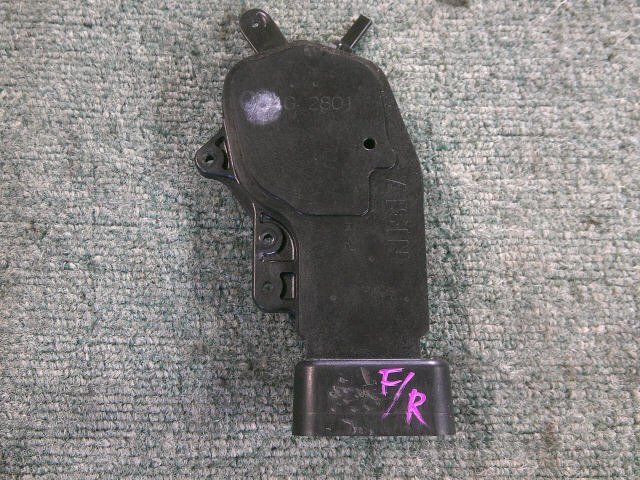 2kurudepa H17年 ムーヴ ラテ DBA-L550S ドアロック ソレノイド 85450-B2070 9183拍卖