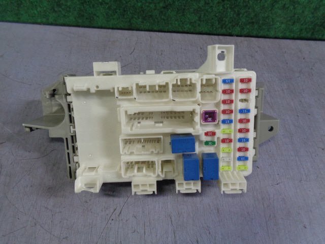 2kurudepa H26年 アルト エコ DBA-HA35S ヒューズ ボックス R06A 9018拍卖