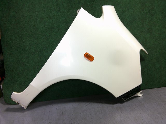 2kurudepa H19年 ライフ DBA-JB5 右 フロント フェンダー 60211-SFA-J00ZZ 白パール NH624P 福山通運で発送の為、個人宅発送不可 9126拍卖