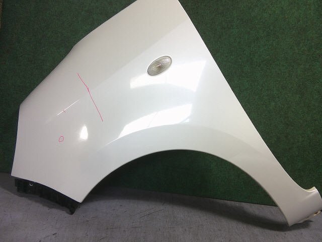 2kurudepa H18年 モコ DBA-MG22S 左 フロント フェンダー 63113-4A00A 白パール Z7T 福山通運で発送の為、個人宅発送不可 9190拍卖