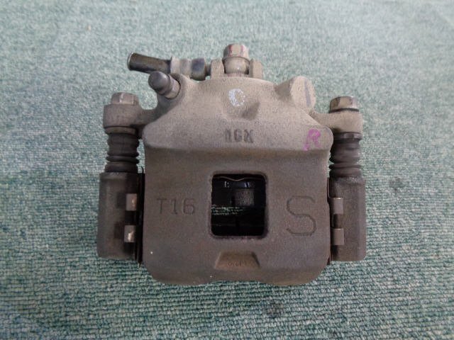 2kurudepa H23年 ワゴンR DBA-MH23S 右 フロント ブレーキ キャリパー 55101-73H03 9020拍卖